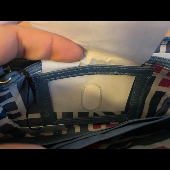 Vera Bradley wallet - Picture 7 of 11